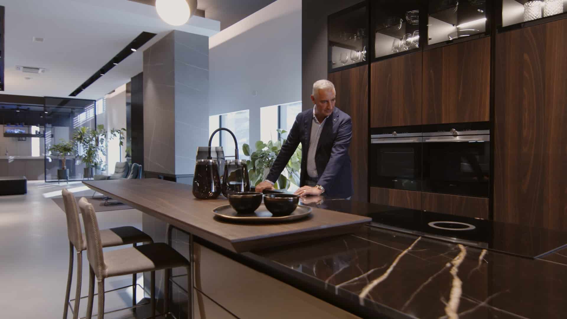 A través de sus palabras, Philip Cellier, CEO de Armony Cucine, nos presenta su recorrido desde que conoció a Armony.